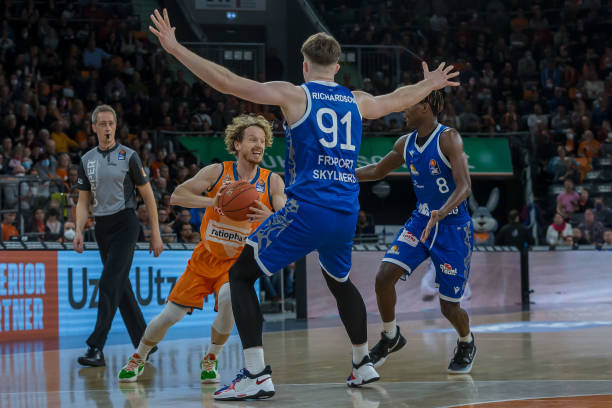 了积分榜的 了积分榜的